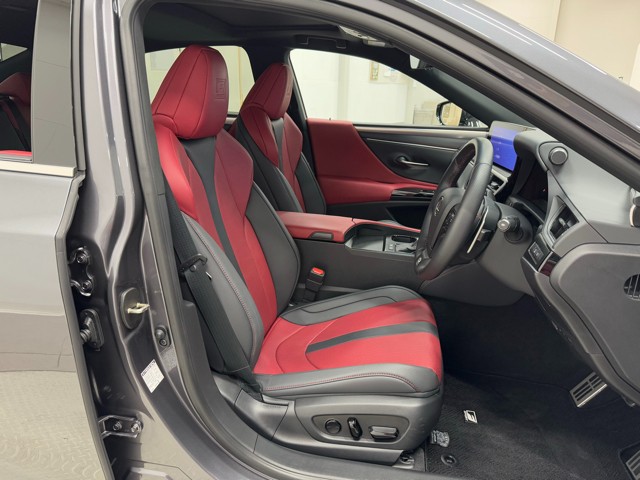 レクサス ES300h Fスポーツ