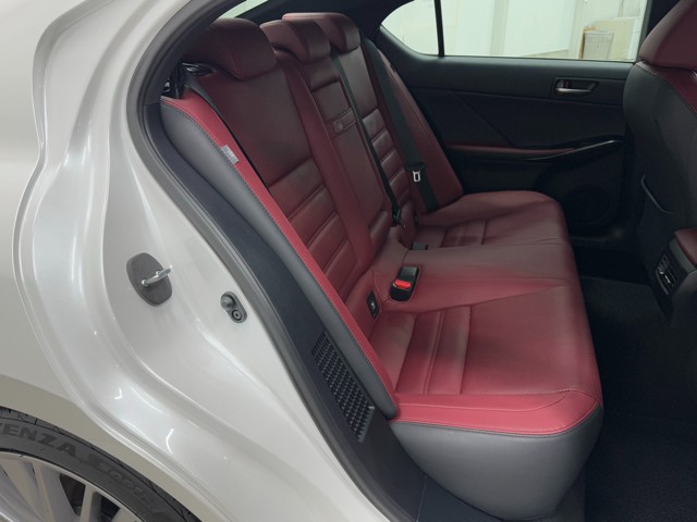 レクサス IS300h バージョンL