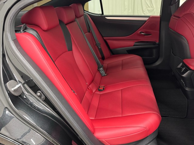 レクサス ES300h Fスポーツ