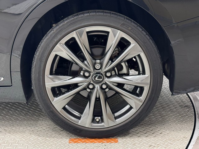 レクサス ES300h Fスポーツ