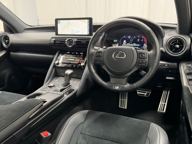 レクサス IS300h F SPORT MODE3