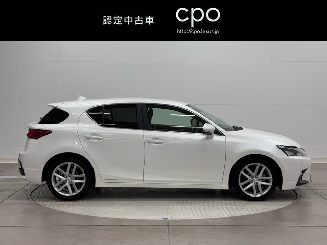 レクサス CT200h バージョンL