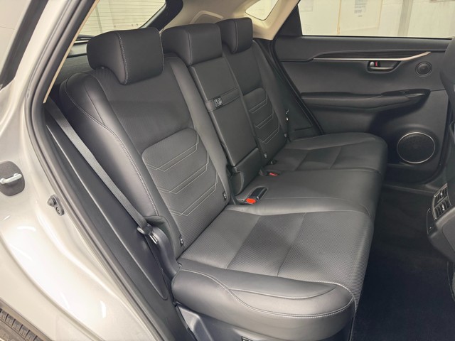 レクサス NX300h バージョンL