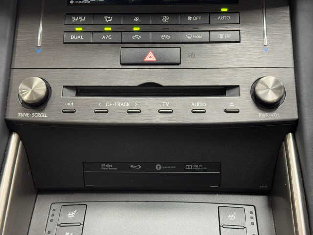 レクサス IS300h バージョンL