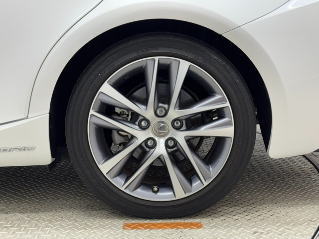 レクサス IS300h バージョンL