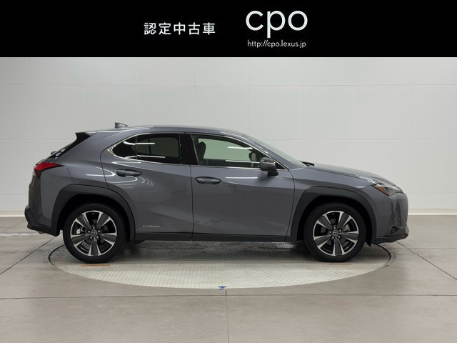 レクサス UX250h バージョンC