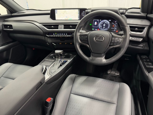 レクサス UX250h バージョンC