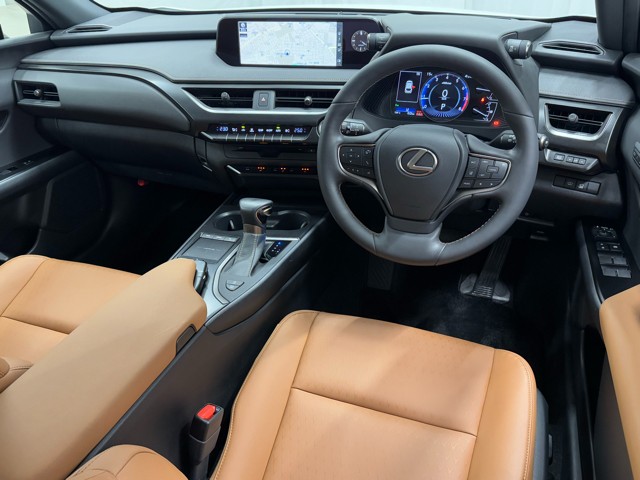レクサス UX200 バージョンC
