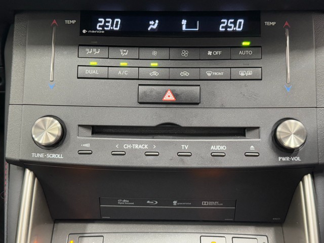 レクサス IS300h F SPORT Xline