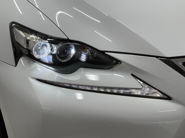 レクサス IS300h F SPORT Xline
