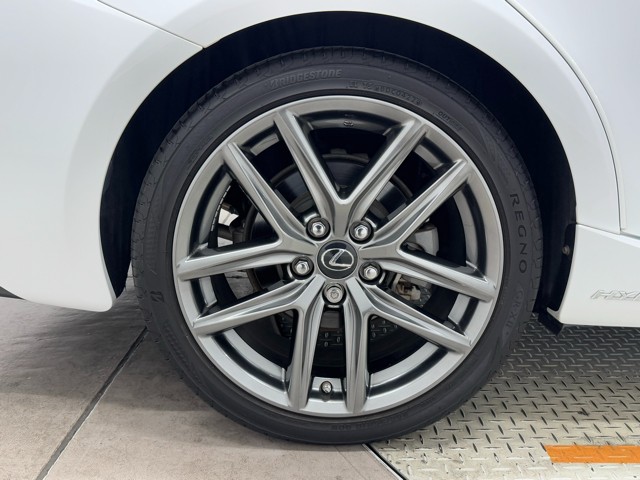 レクサス IS300h F SPORT Xline