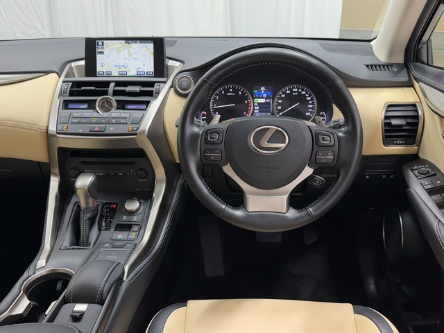 レクサス NX200t I-PKG