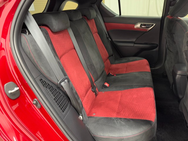 レクサス CT200h Fスポーツ