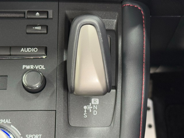 レクサス CT200h F SPORT