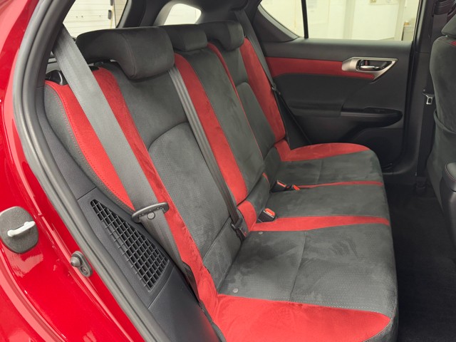 レクサス CT200h F SPORT