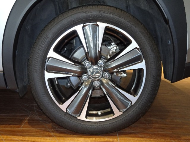 レクサス UX250h VER-L