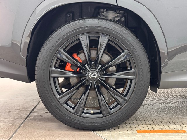 レクサス NX450h+ Fスポーツ