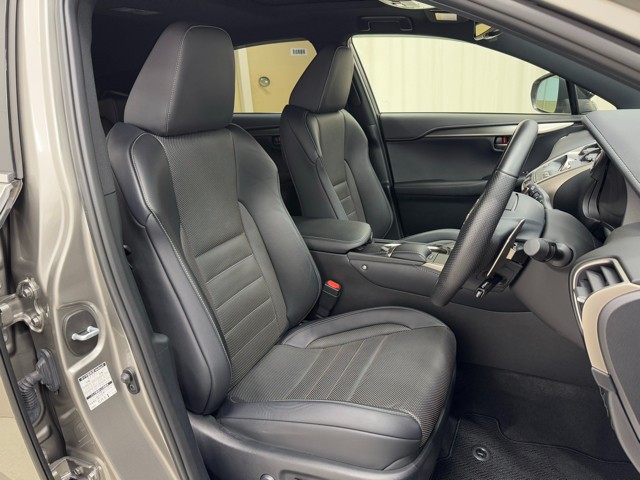 レクサス NX300h F SPORT