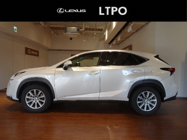 レクサス NX300h Iパッケージ