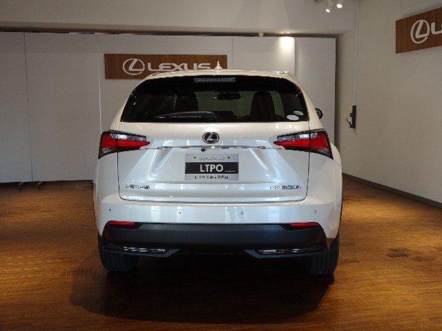 レクサス NX300h Iパッケージ