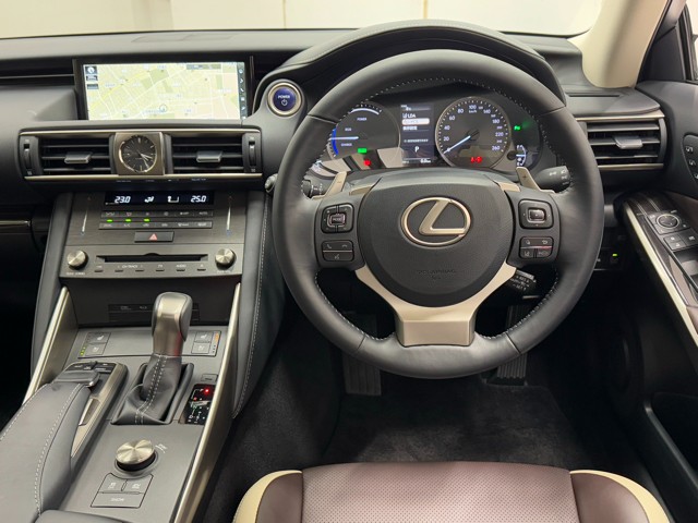 レクサス IS300h VER-L