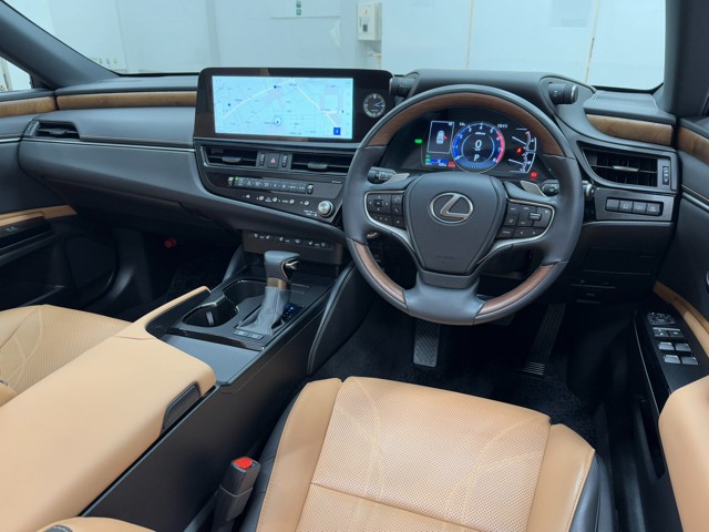 レクサス ES300h バージョンL