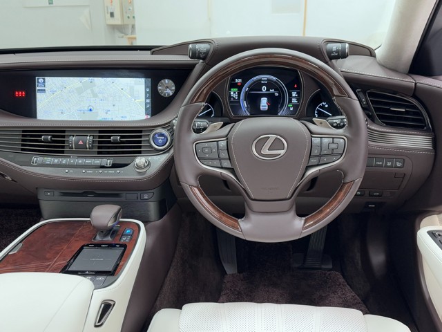 レクサス LS500h バージョンL