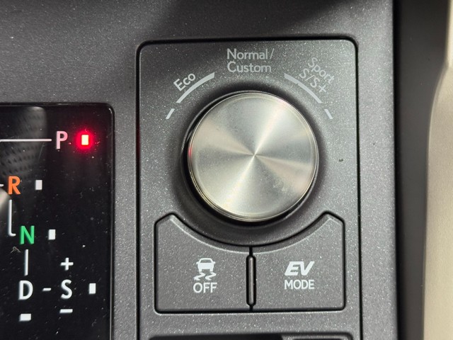 レクサス NX300h Fスポーツ