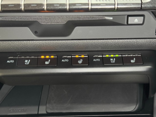 レクサス UX250h バージョンL