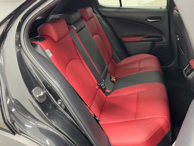 レクサス UX200 F SPORT