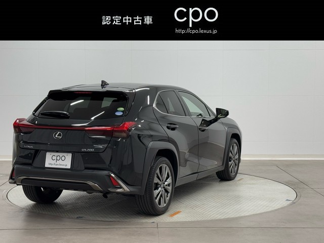 レクサス UX200 F SPORT