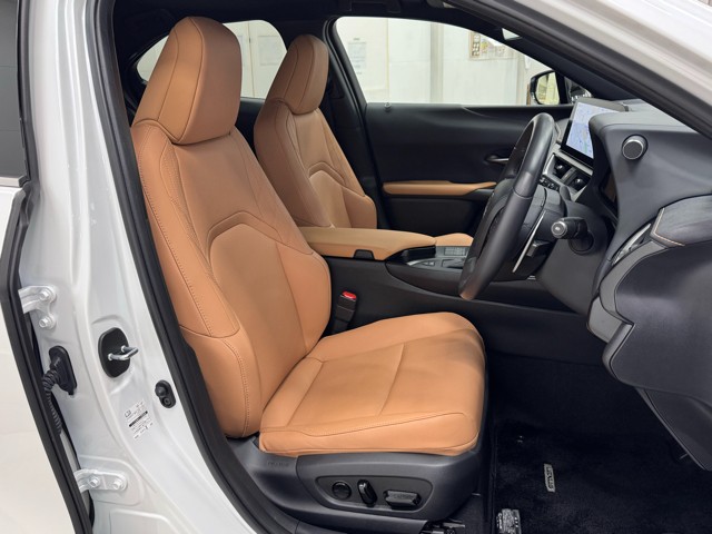 レクサス UX250h VERSIONC
