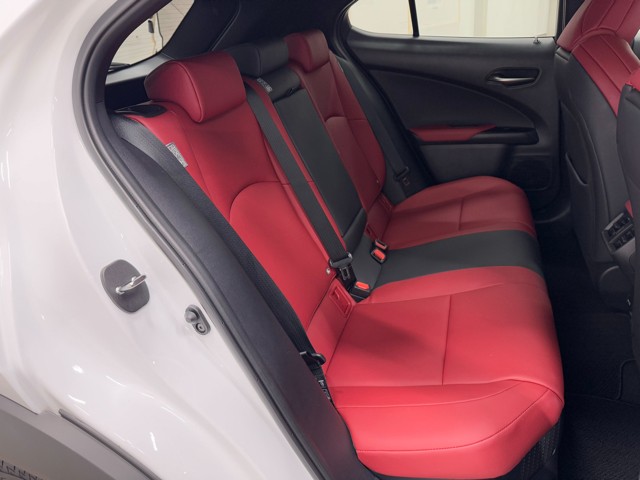 レクサス UX250h Fスポーツ