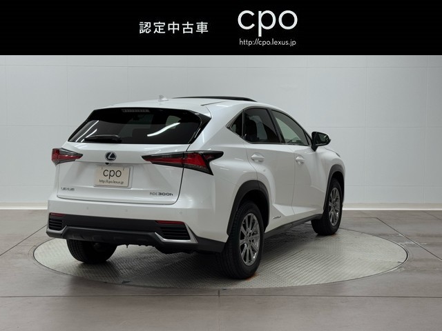 レクサス NX300h Iパッケージ