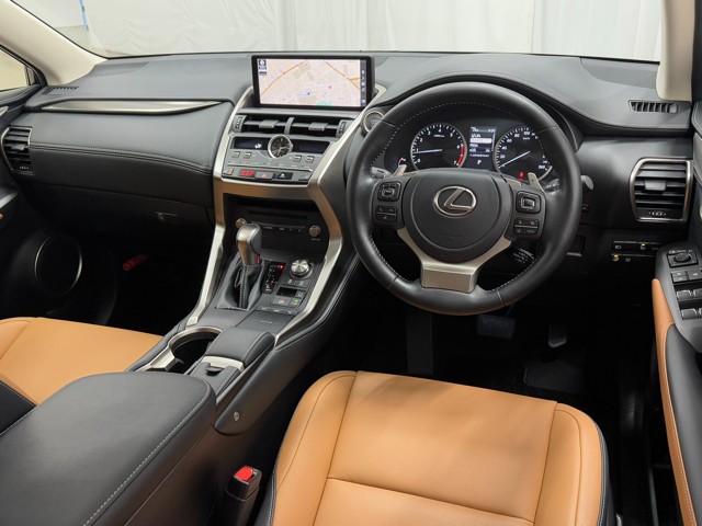 レクサス NX300 Iパッケージ