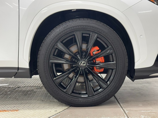 人気のオレンジキャリパー。