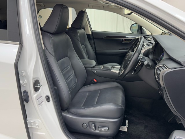 レクサス NX300h VER-L