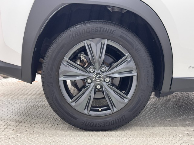 レクサス UX250h バージョンC