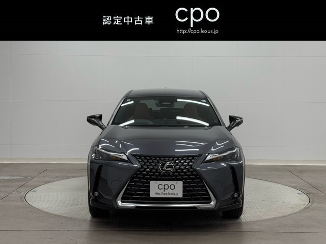 レクサスでコンパクトサイズのEVは、このモデルだけです