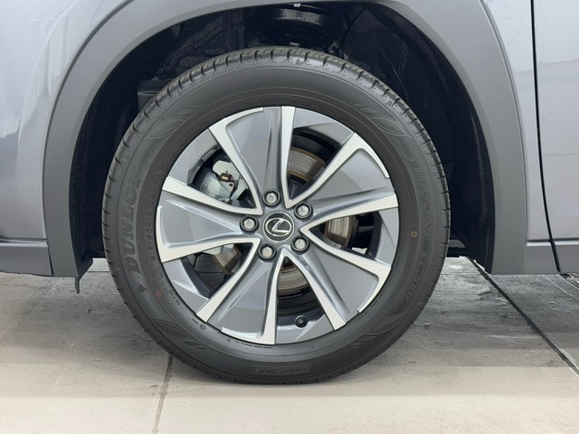 レクサス UX300e バージョンC