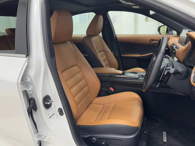 レクサス IS300h バージョンL