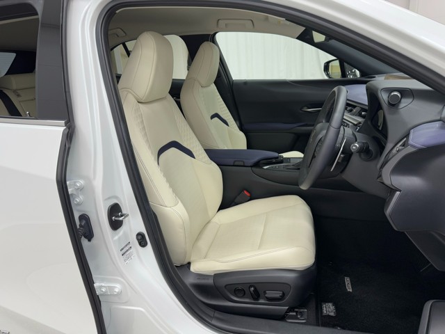 レクサス UX250h UrbanElegance