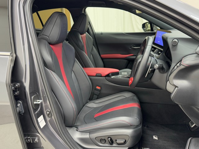レクサス UX250h Fスポーツエモーショナル