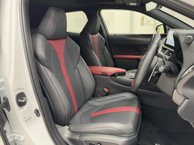 レクサス UX250h FSPORTエモーショナル