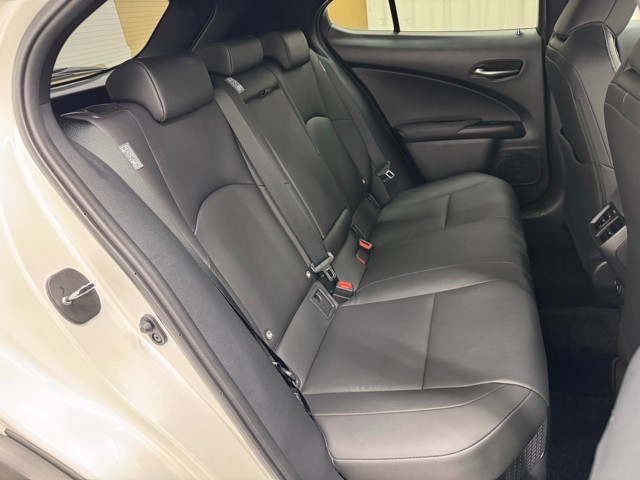 レクサス UX250h VerーC