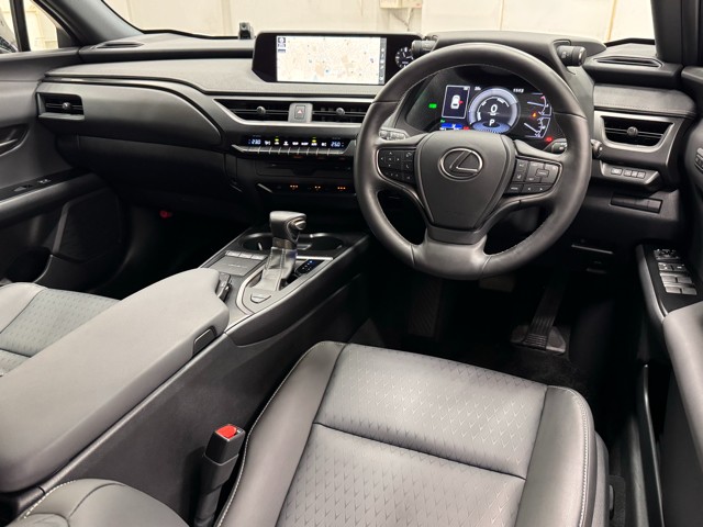 レクサス UX250h VerーC