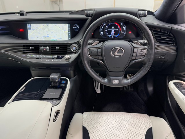 レクサス LS500 F SPORT