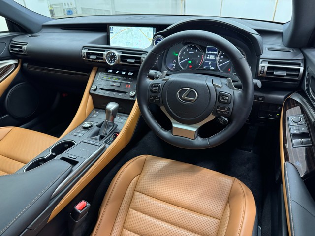 レクサス RC300h バージョンL
