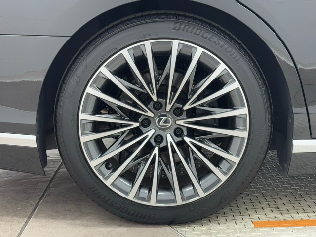 レクサス LS500h バージョンL アドD