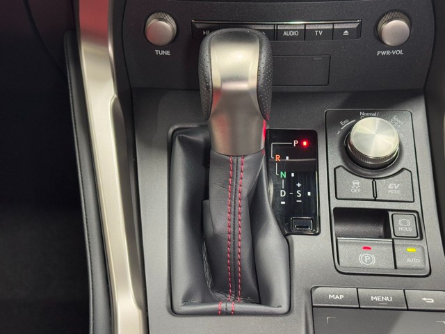 レクサス NX300h Fスポーツ